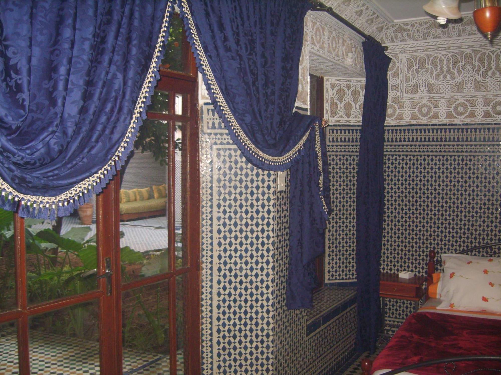 Riad Les Chrifis Navette Aeroport 24 Sur 24 เฟส ห้อง รูปภาพ